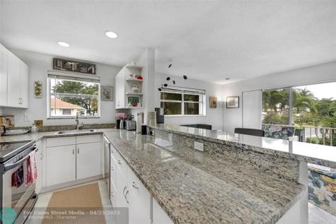 2715 NE 49th Street Fort Lauderdale FL 33308