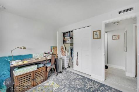 2715 NE 49th Street Fort Lauderdale FL 33308