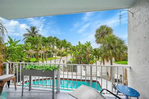 2715 NE 49th Street Fort Lauderdale FL 33308