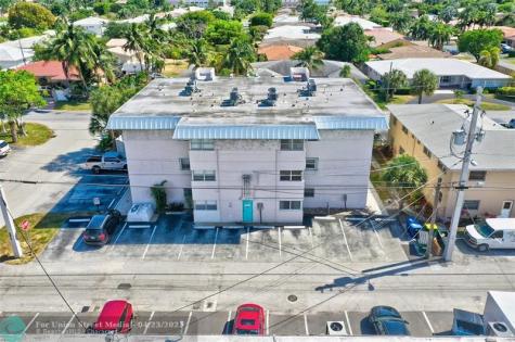 2715 NE 49th Street Fort Lauderdale FL 33308