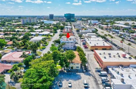 2715 NE 49th Street Fort Lauderdale FL 33308