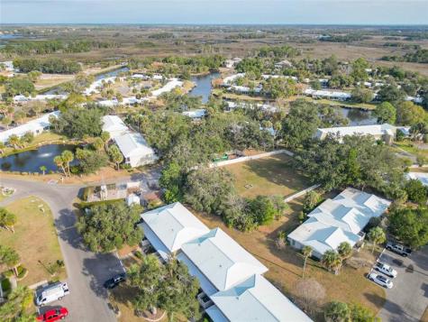 11603 W Bayshore Drive Crystal River FL 34429