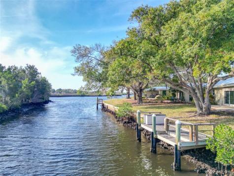 11603 W Bayshore Drive Crystal River FL 34429
