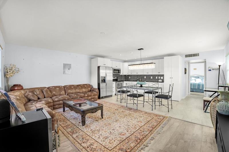 15 Seville Drive Delray Beach FL 33446