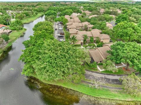 3870 NW 21st Court Coconut Creek FL 33066