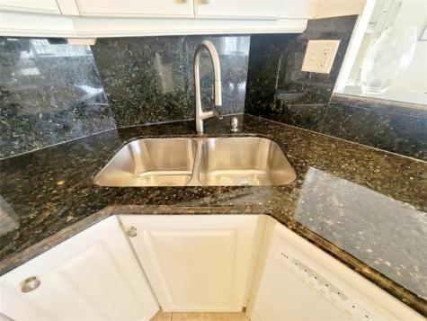 3200 NE 7th Court Pompano Beach FL 33062