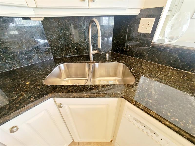 3200 NE 7th Court Pompano Beach FL 33062