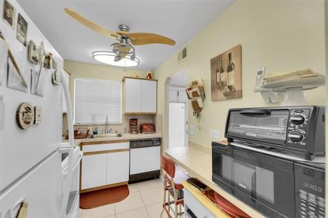 8880 Sunrise Lakes Boulevard Sunrise FL 33322