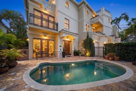645 NE 17th Way Fort Lauderdale FL 33304