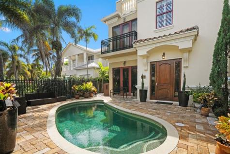 645 NE 17th Way Fort Lauderdale FL 33304