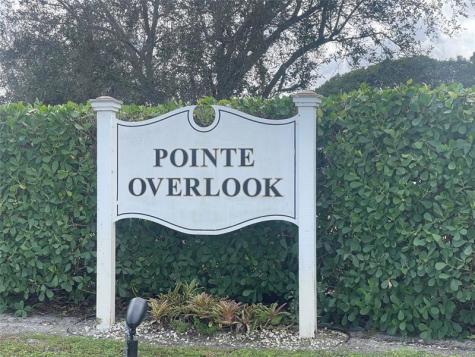 7228 W Oakridge Circle Lake Worth FL 33462