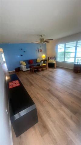 7228 W Oakridge Circle Lake Worth FL 33462