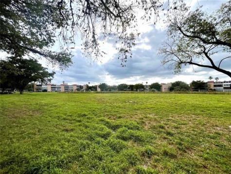 7320 Lake Circle Drive Margate FL 33063