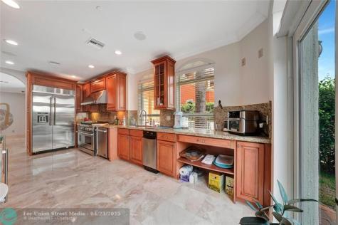 903 NE 17th Way Fort Lauderdale FL 33304