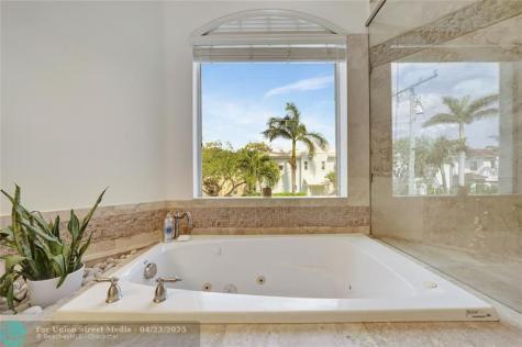 903 NE 17th Way Fort Lauderdale FL 33304