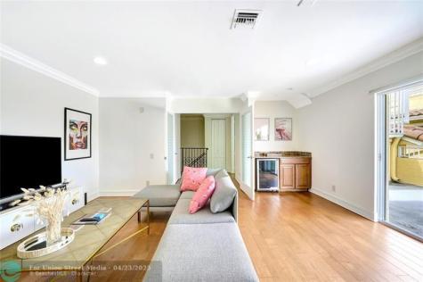 903 NE 17th Way Fort Lauderdale FL 33304