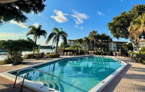 3180 NE 48th Court Lighthouse Point FL 33064