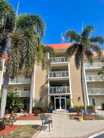 3180 NE 48th Court Lighthouse Point FL 33064