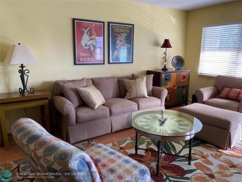 19 Ashby A Deerfield Beach FL 33442