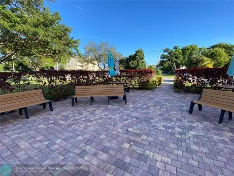 19 Ashby A Deerfield Beach FL 33442