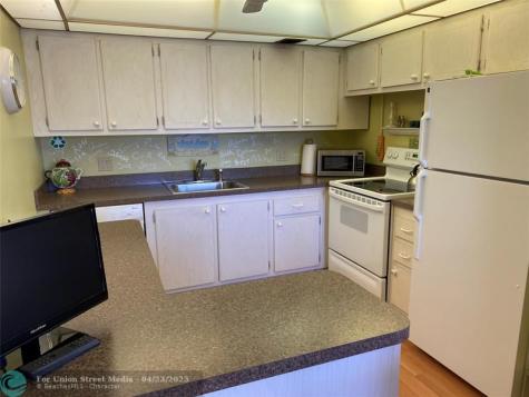 19 Ashby A Deerfield Beach FL 33442