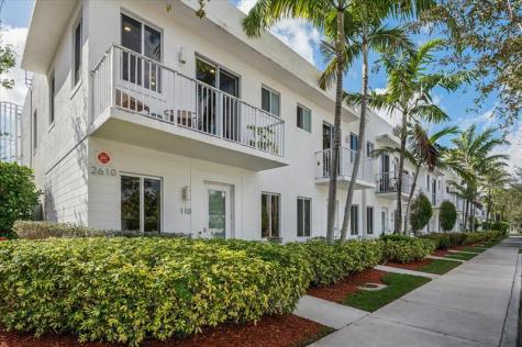 2610 NE 213th Street Miami FL 33180