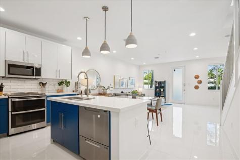 2610 NE 213th Street Miami FL 33180
