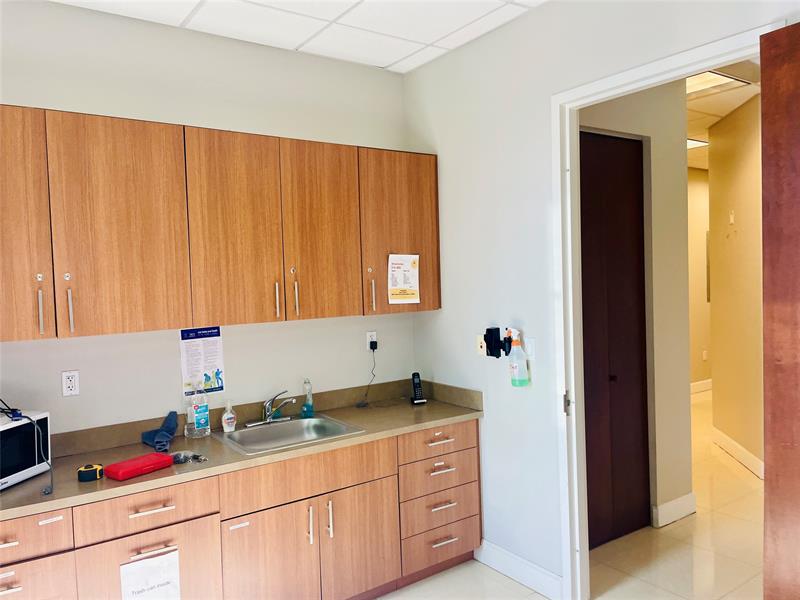 1600 N Federal Highway Pompano Beach FL 33062