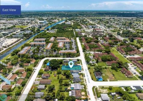 11417 SW 214th Miami FL 33189