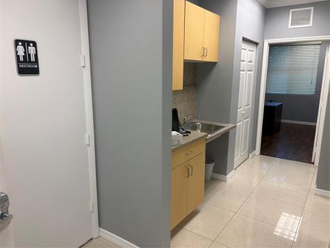 111 N Pine Island Road Plantation FL 33324