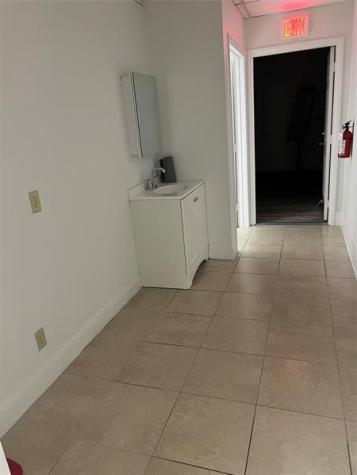 4503 NW 103rd Avenue Sunrise FL 33351