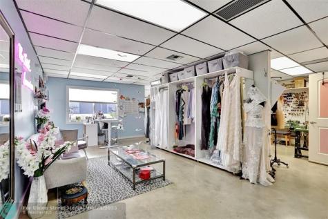 311 NE 44th Street Oakland Park FL 33334