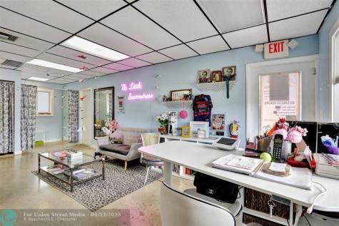 311 NE 44th Street Oakland Park FL 33334