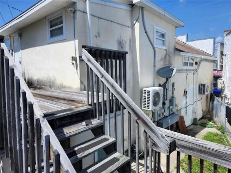 531 Athens Street Tarpon Springs FL 34689