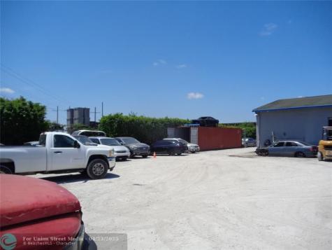3300 Burris Road Davie FL 33314