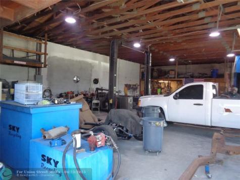 3300 Burris Road Davie FL 33314