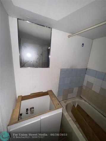 3901 W 18th Avenue Hialeah FL 33012