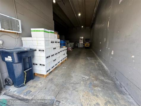 3901 W 18th Avenue Hialeah FL 33012