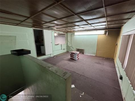 3901 W 18th Avenue Hialeah FL 33012