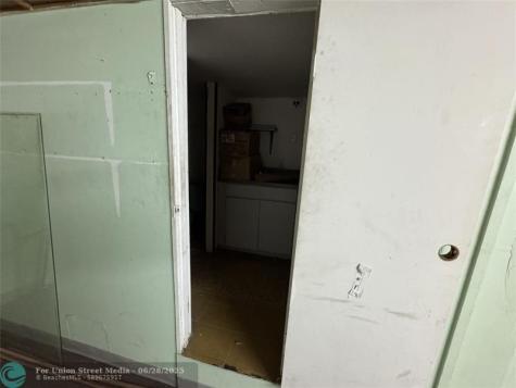 3901 W 18th Avenue Hialeah FL 33012