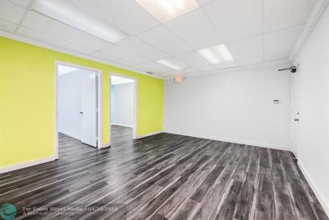 2817 E Oakland Park Boulevard Fort Lauderdale FL 33306
