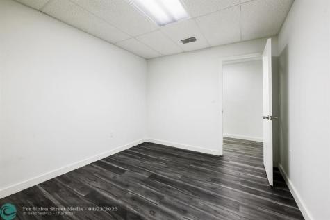 2817 E Oakland Park Boulevard Fort Lauderdale FL 33306