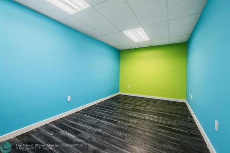 2817 E Oakland Park Boulevard Fort Lauderdale FL 33306