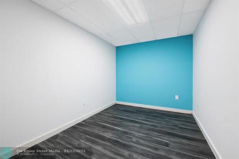 2817 E Oakland Park Boulevard Fort Lauderdale FL 33306