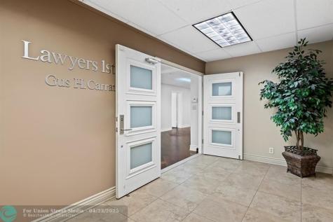 2817 E Oakland Park Boulevard Fort Lauderdale FL 33306