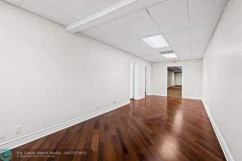 2817 E Oakland Park Boulevard Fort Lauderdale FL 33306