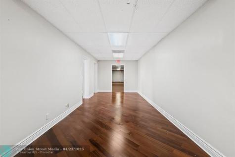 2817 E Oakland Park Boulevard Fort Lauderdale FL 33306