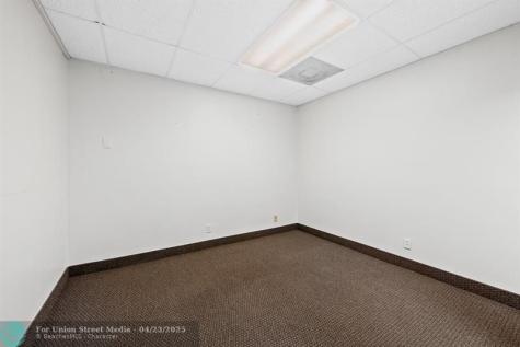 2817 E Oakland Park Boulevard Fort Lauderdale FL 33306