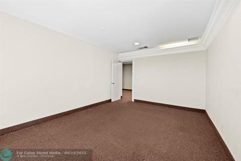 2817 E Oakland Park Boulevard Fort Lauderdale FL 33306