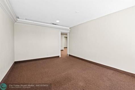2817 E Oakland Park Boulevard Fort Lauderdale FL 33306